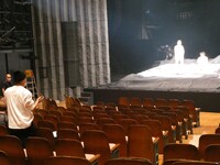 KUNIO10「更地」東京公演舞台稽古の様子。