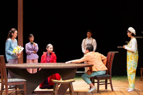 阿佐ヶ谷スパイダース「老いと建築」より。（撮影：宮本雅通）