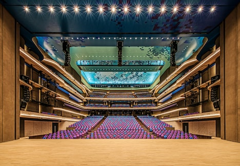 那覇文化芸術劇場 なはーと 大劇場の様子。