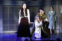 イッツフォーリーズ公演 ミュージカル「魍魎の匣」より。