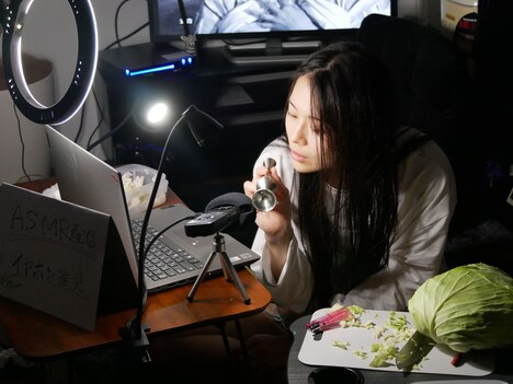 DULL-COLORED POP vol.xx「TOKYO LIVING MONOLOGUES」より。