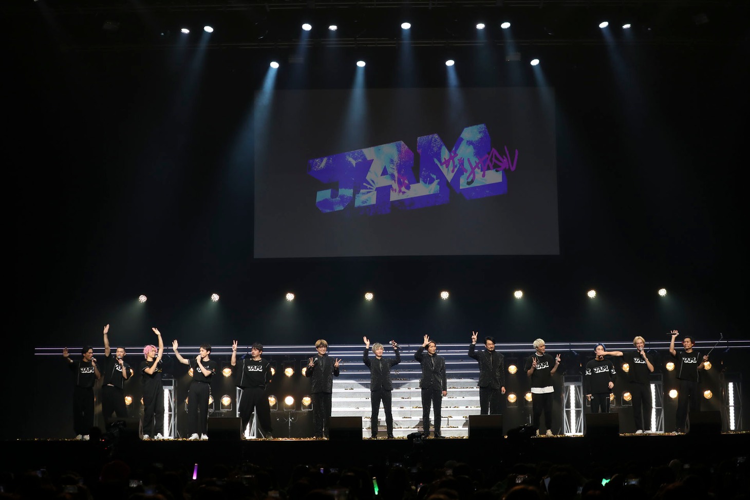 劇団EXILE公演「JAM -ザ・リサイタル‐」より。