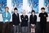 左から高橋健介、溝口琢矢、植田圭輔、其原有沙、中屋敷法仁。