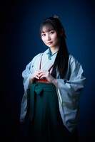 千歳ゆう扮するさなこ。