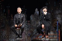 左から市川海老蔵、西野亮廣。