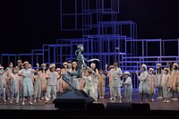 子どもたちとアンドロイドが創る新しいオペラ「Super Angels スーパーエンジェル」より。