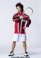 岡本悠紀扮する鬼十次郎。