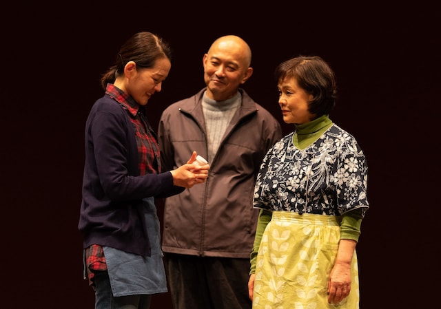 燐光群「シアトルのフクシマ・サケ（仮）」より。（撮影：姫田蘭）