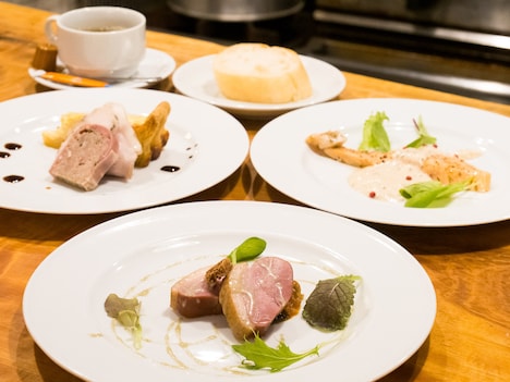 radi cafe apartmentのメニューより。(c)松原豊