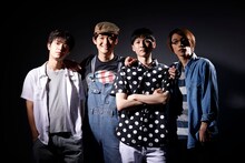 左から高田翔、高品雄基、鏡憲二、小西啓太。