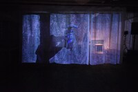 モメラス実験公演「彼（私）から見える世界」より。（Photo by Miula Ulin）