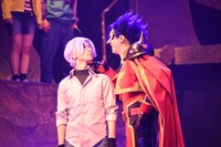 「SK∞ エスケーエイト The Stage」より、「第1部：The First Part～熱い夜のはじまり～」の様子。