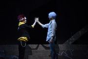「SK∞ エスケーエイト The Stage」より、「第1部:The First Part~熱い夜のはじまり~」の様子。