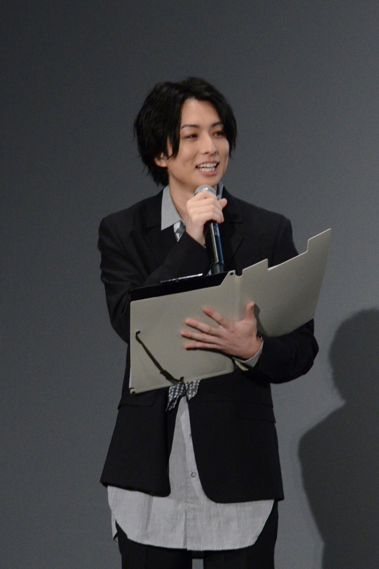 田口涼