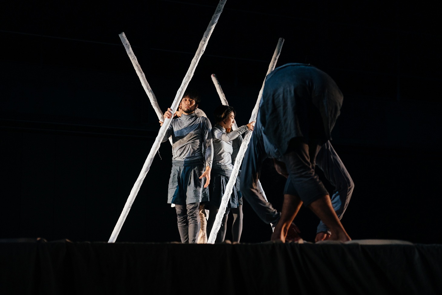 OrganWorks「ひび割れの鼓動 ‐hidden world code-」より。（Photo by Hajime Kato）