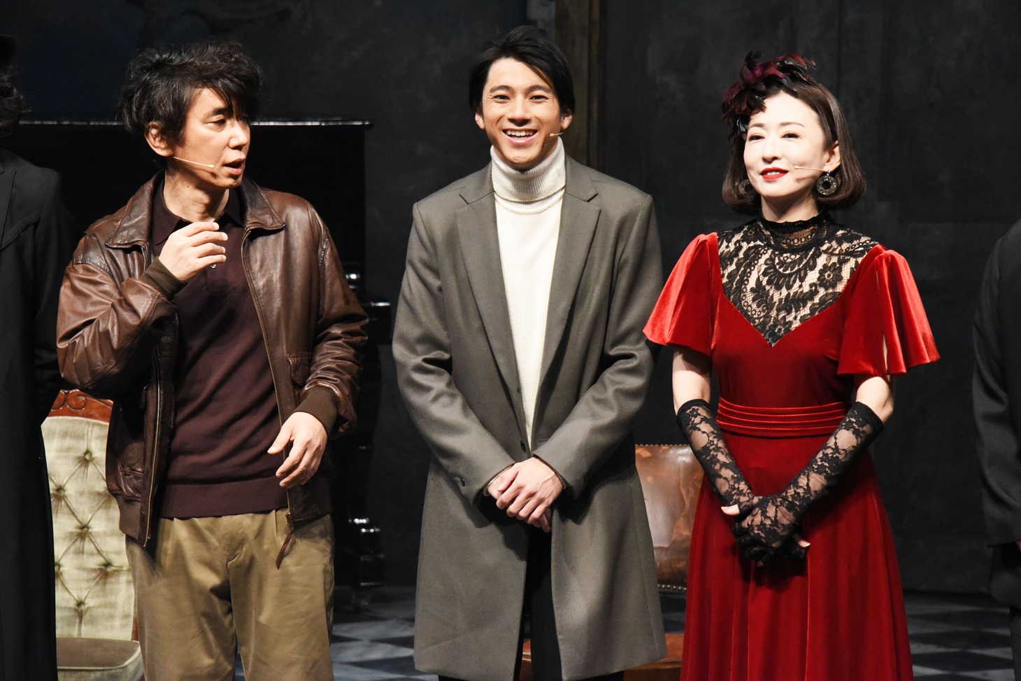 左からユースケ・サンタマリア、山田裕貴、松雪泰子。