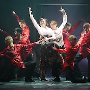 北翔海莉ら出演「夜想曲 ノクターン」開幕、東山義久が手応え