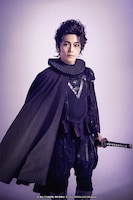 深澤大河扮する中浦ジュリアン。