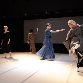 「ダンコレ2021-DEC」余越保子×ゲルシー・ベルの「山姥は熊を夢見る」本日開幕