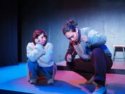 三匹と三羽「野良犬」より。