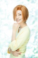芳賀優里亜扮する本田今日子。