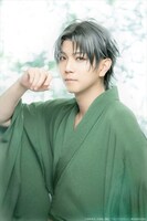 安里勇哉扮する草摩紫呉。