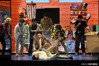 舞台「あいつが上手で下手が僕で」より。