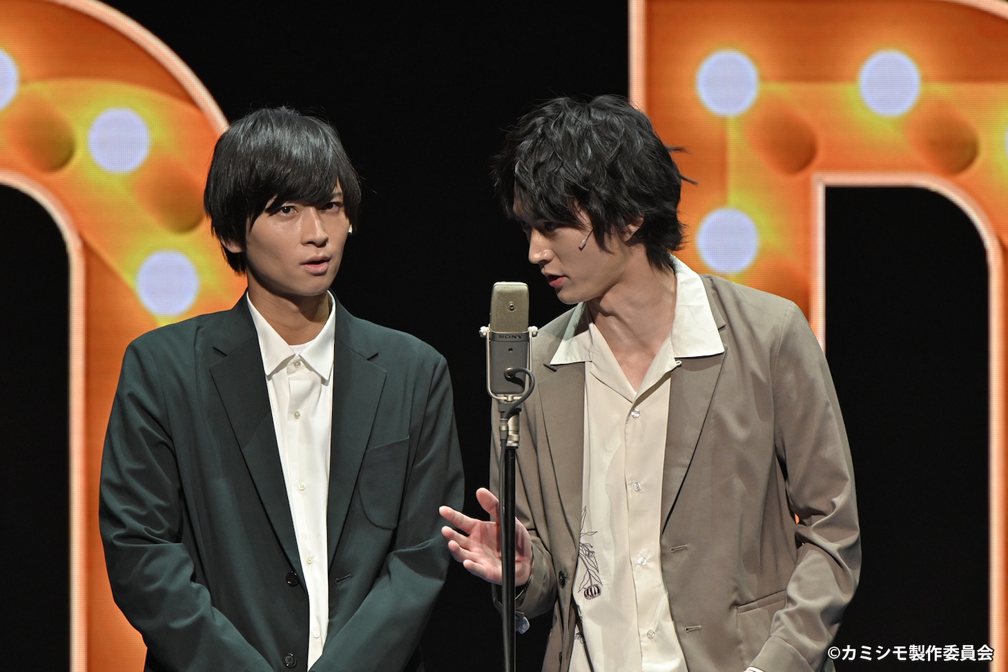 舞台「あいつが上手で下手が僕で」より。