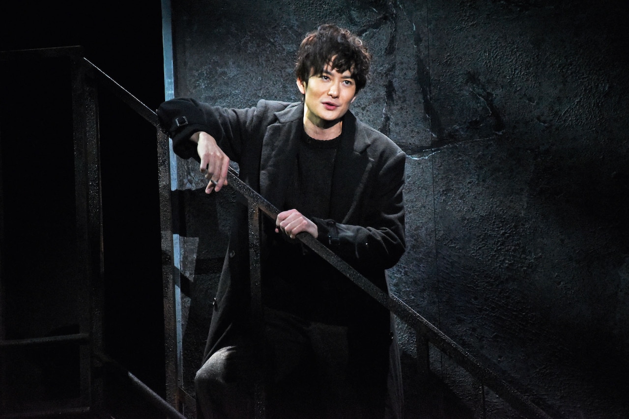 上村聡史演出「ガラスの動物園」幕開け、岡田将生「また1つ“階段”を登れる」と期待