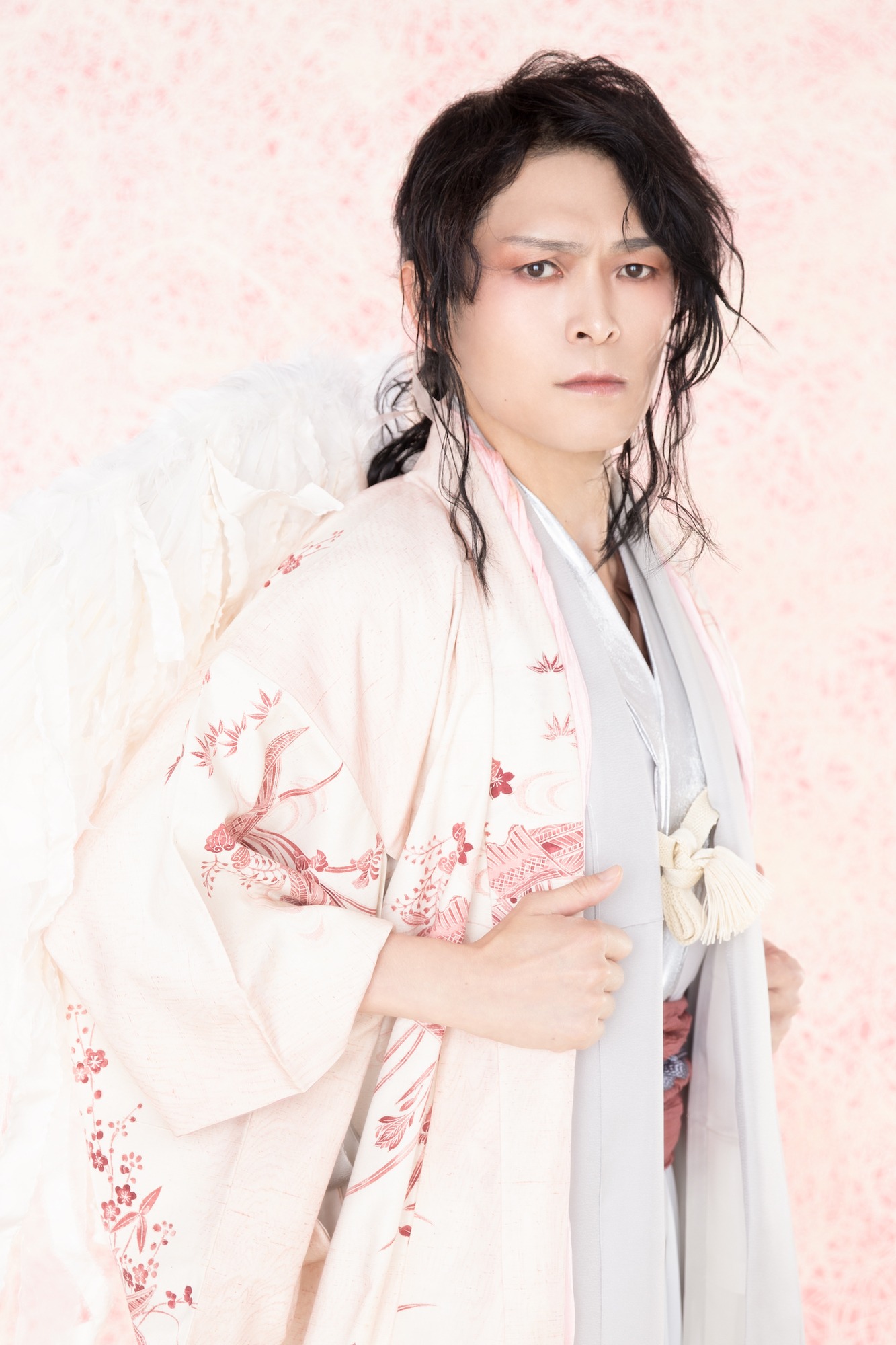 井俣太良のイメージビジュアル。