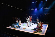 範宙遊泳「心の声など聞こえるか」より。（撮影：鈴木竜一朗）