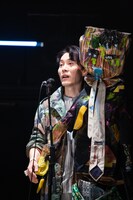 範宙遊泳「心の声など聞こえるか」より。（撮影：鈴木竜一朗）