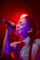 範宙遊泳「心の声など聞こえるか」より。（撮影：鈴木竜一朗）