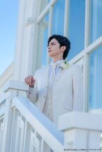 「小波津亜廉ファースト写真集 Allen」（幻冬舎コミックス）中面カットより。