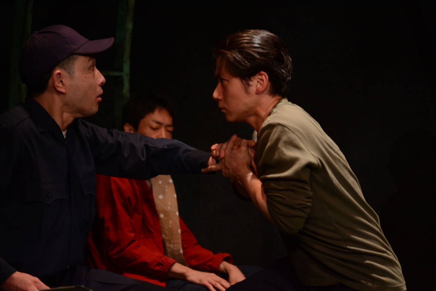 パラドックス定数 第47項「vitalsigns」より。（Photo by WATANABE Ryuta）
