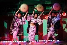 こまつ座 第140回公演「雪やこんこん」より。（撮影：宮川舞子）