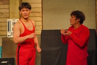 「コンテンポラリー演劇 無風ズ 第一話」「銭ゲバァ！60分 ～蒲田・北九州風～」より。（Photo by hiss）