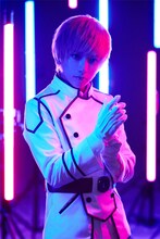 佐久間貴生扮する処刑課後輩。