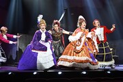 シン る・ひま オリジナ・る ミュージカ・る「明治座で逆風に帆を張・る!!」より。