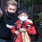 「はじめてのおつかい」に中村獅童&長男の小川陽喜が出演、初お目見得公演の道具を買いに