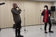 左から中川晃教、花村想太。
