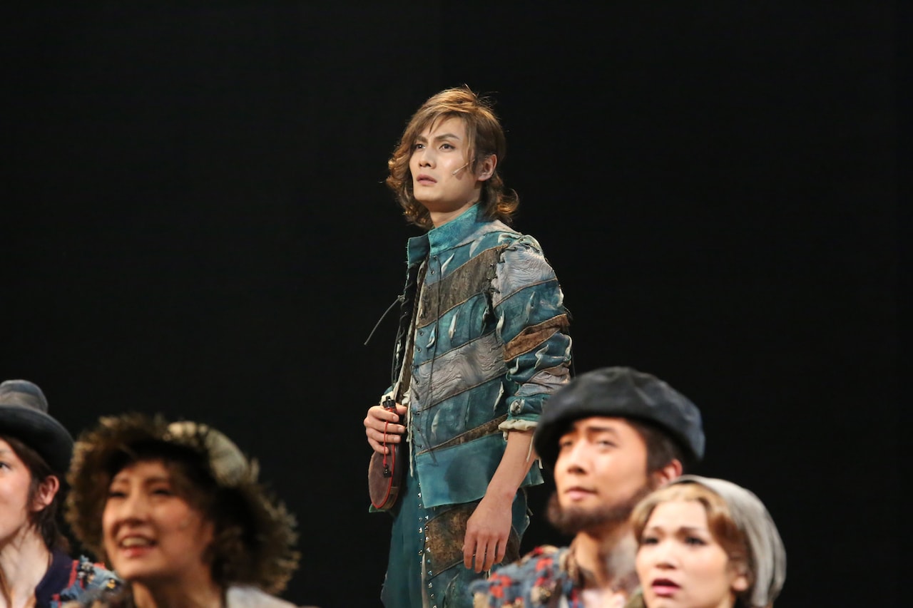 ミュージカル「レディ・ベス」(2014年公演)より。(写真提供:東宝演劇部)