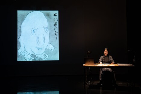 佐藤朋子「オバケ東京のためのインデックス 第一章」ビジュアル(撮影:佐藤駿)