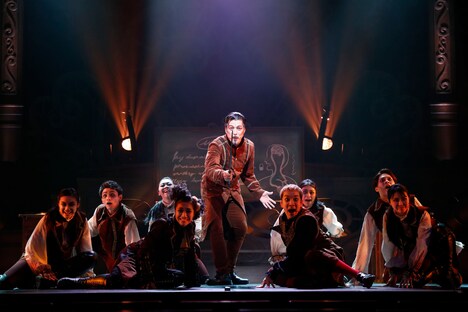 ミュージカル「ヴェラキッカ」より。（撮影：遠山高広）
