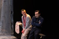 劇壇ガルバ「THE PRICE」より。（撮影：加藤孝）