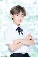 陣慶昭扮する草摩燈路。