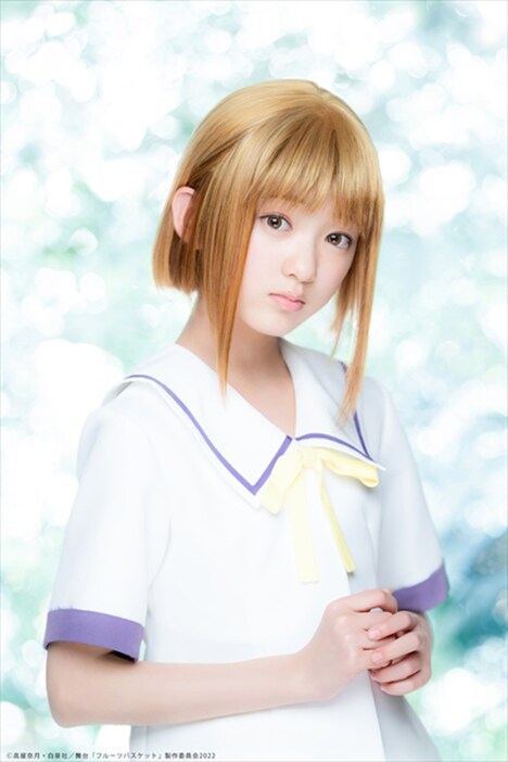 鎌田英怜奈扮する草摩杞紗。