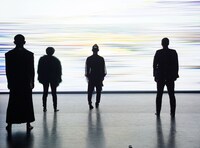 Baobab 第14回本公演 Re:born project vol.4-5「UMU -うむ- fusion edit.」 / 「笑う額縁」より。（撮影：大洞博靖）