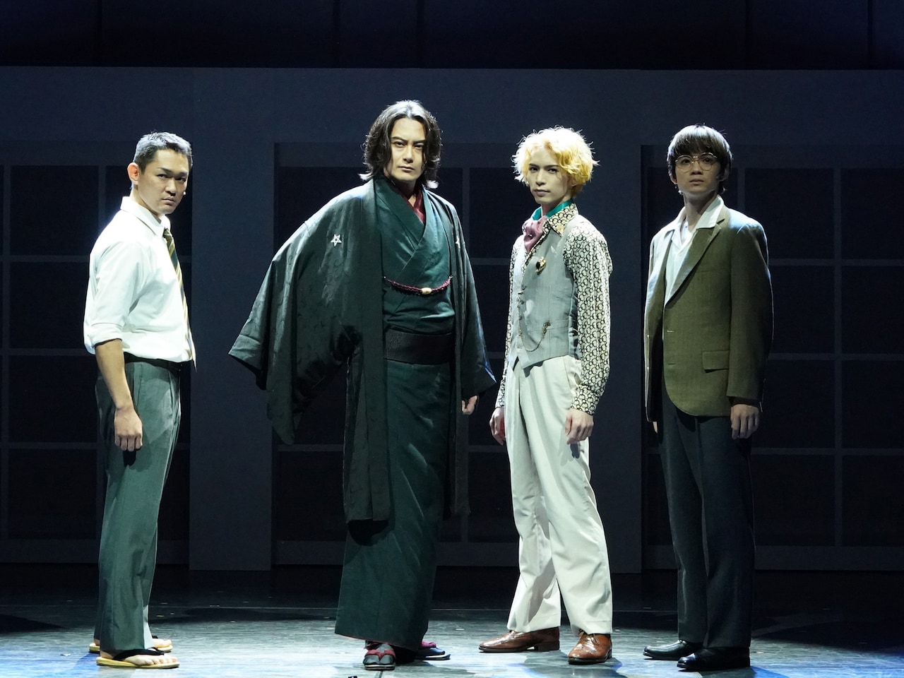 小西遼生ら出演、イッツフォーリーズのミュージカル「魍魎の匣」テレビ初放送