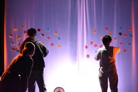 お布団 CCS/SC 1st Expansion「『夜を治める者《ナイトドミナント》』ワーク・イン・プログレス」より。（撮影：三浦雨林）